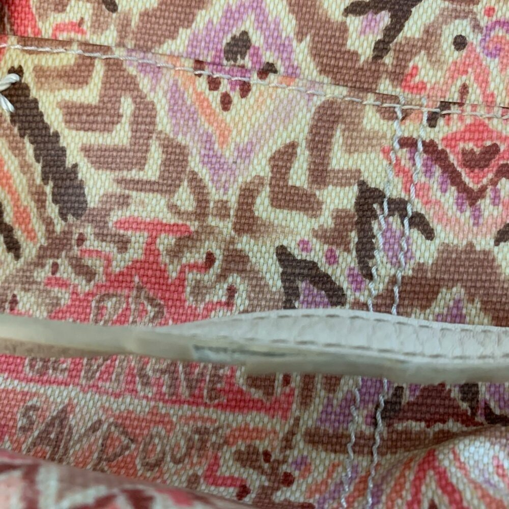 Sakroots Artist Circle Fawn Shoulder Bag - Picture 9 of 10